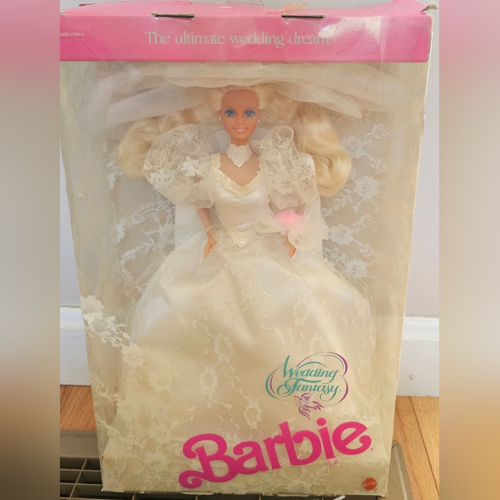 Barbie Wedding Fantasy Doll in White and Pink